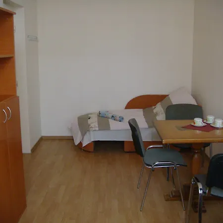 Aparthotel Cheap & Good