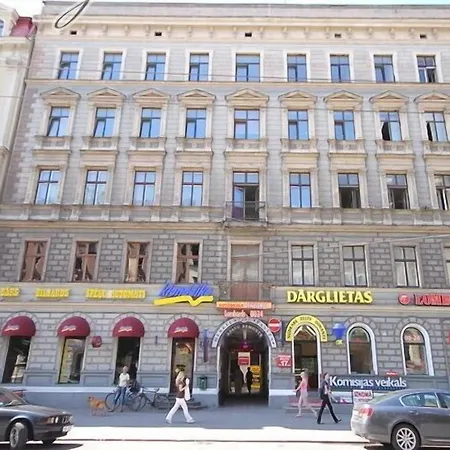 Cheap & Good Aparthotel